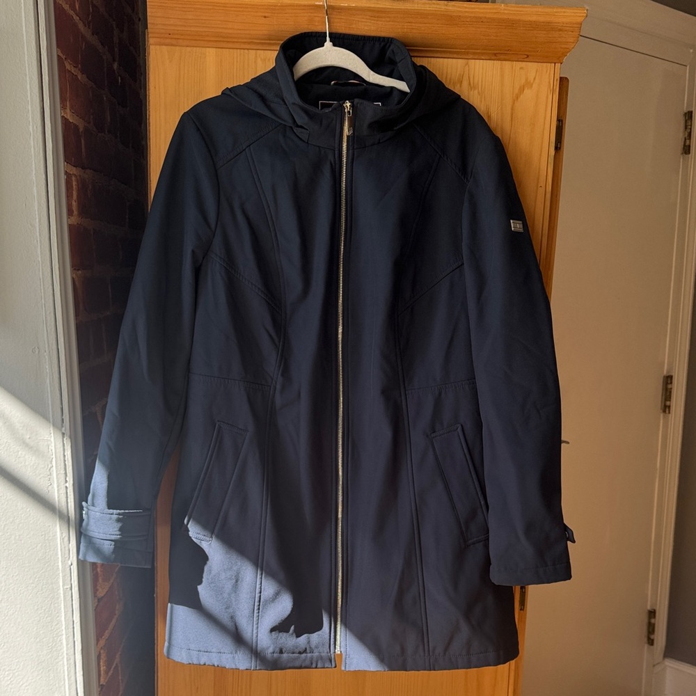 Tommy Hilfiger Women’s Navy Raincoat XL